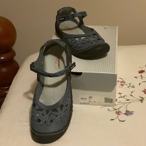 JSport Shoes - 8 1/2 M - Denim